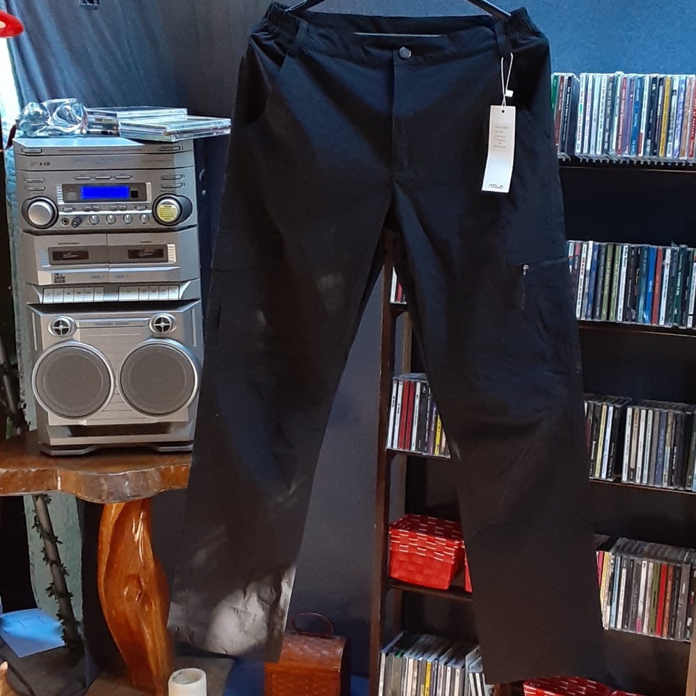 -174 Black cargo pants for men